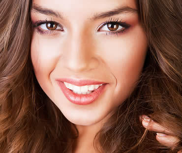 Make Your Smile Over with Dental Veneers